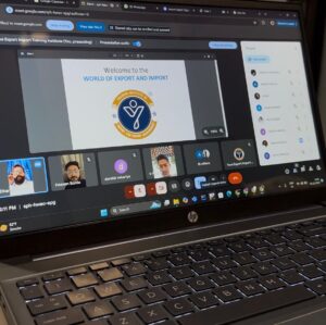 Online class session of import-export online-offine training, with students participating from their computers." Let me know if you'd like any variations!